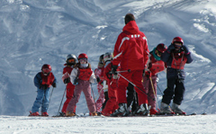 Children skiing